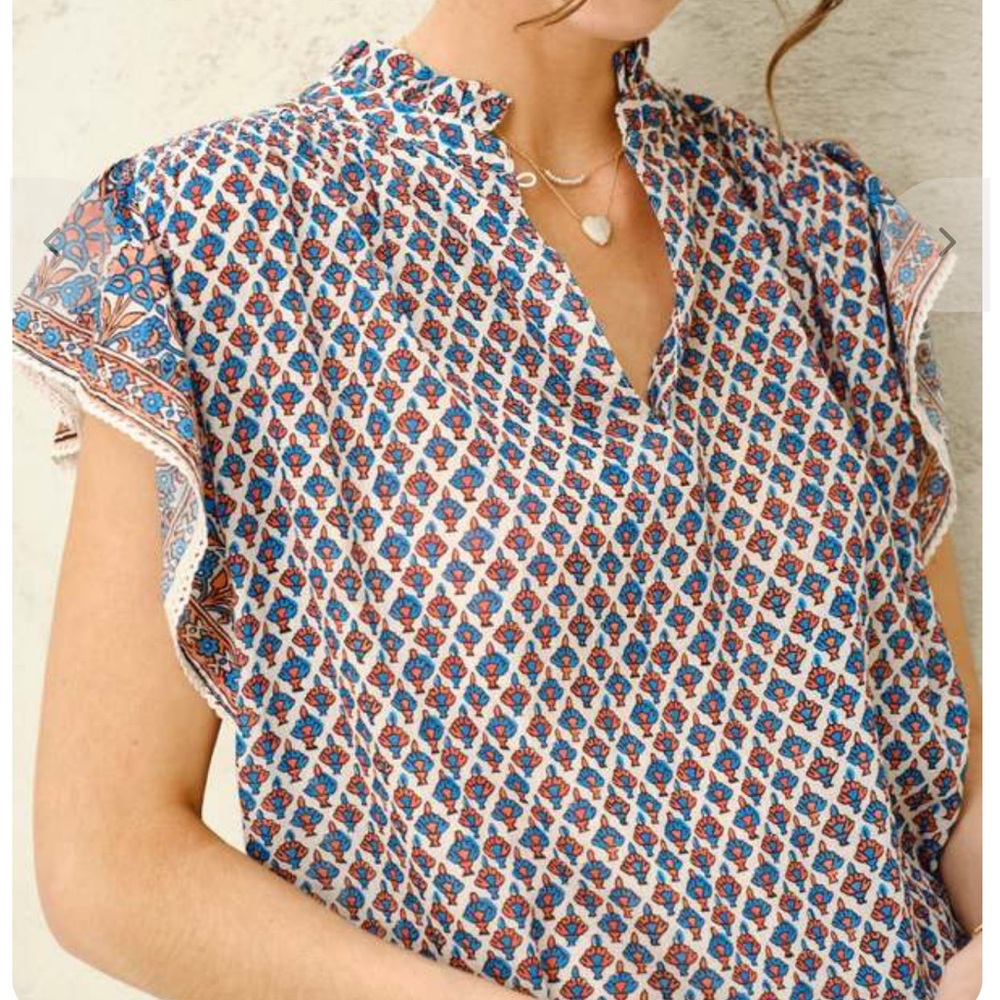 M.A.B.E. Floral Patterned Women's Top